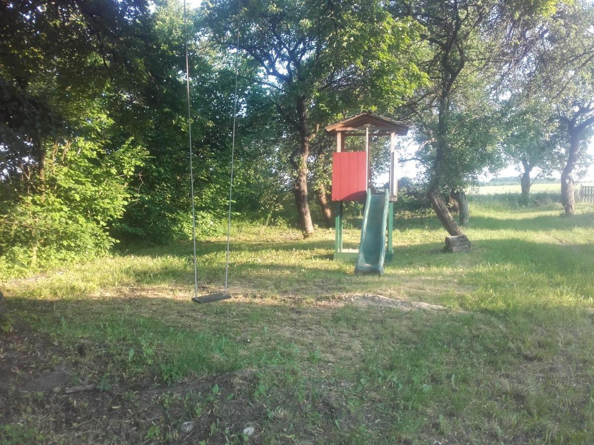 Apartament W Domu Na Wsi Tomaszów Lubelski المظهر الخارجي الصورة